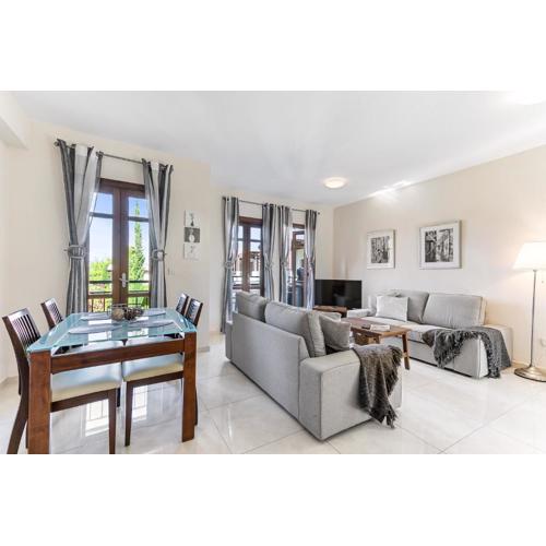 2 bedroom Apartment Assia with communal pool, Aphrodite Hills Resort