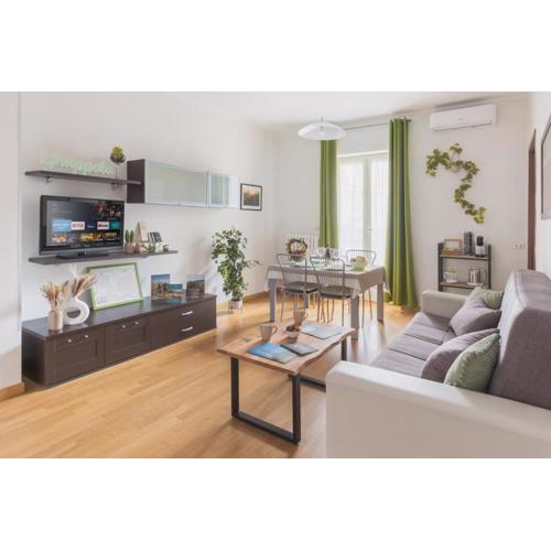 2-Bedroom Apartment in Alba with Free Parking and Air Conditioning