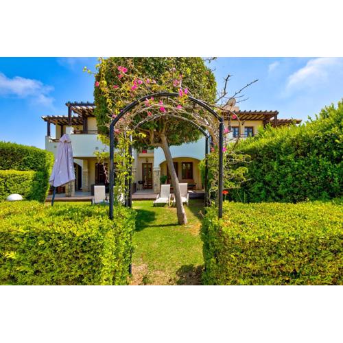 2 bedroom Apartment Kalypso with private garden, Aphrodite Hills Resort