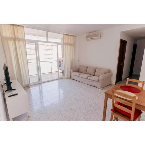 2 Bedroom Apartment Lloret de Mar Terrace & Pool