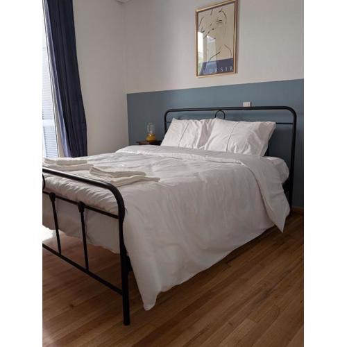 2 Bedroom Apartment near Prestigious Kolonaki Square