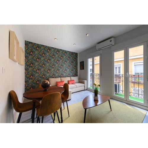 2 bedroom apartment with balcony in Madrid Temporary TEN60