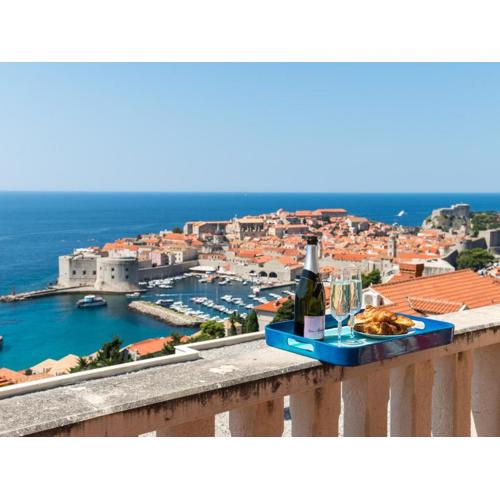2 Bedroom apartment with balcony