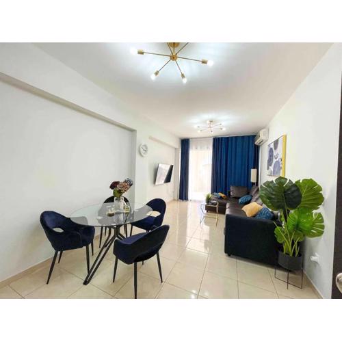 2-bedroom apartment with pool