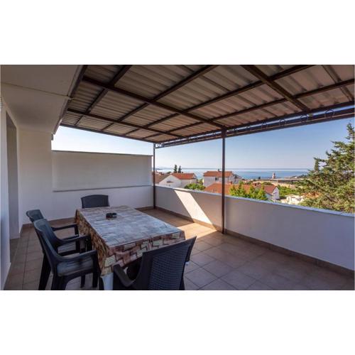 2 Bedroom Awesome Apartment In Krk