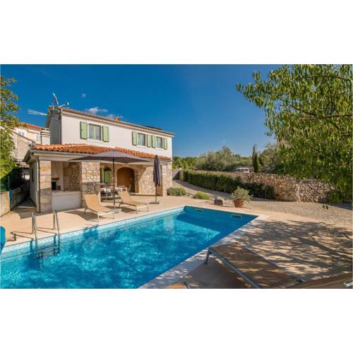 2 Bedroom Beautiful Home In Malinska