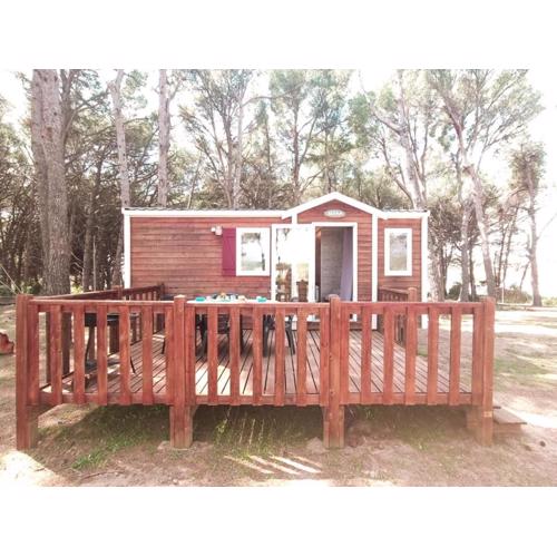 2 bedroom bungalow near beaches