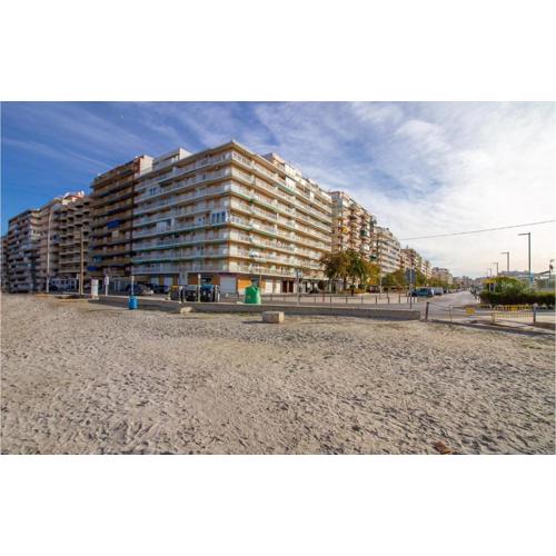 2 Bedroom Cozy Apartment In Santa Pola
