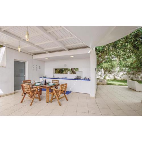 2 Bedroom Cozy Home In Marina Di Ragusa