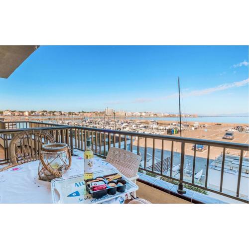 2 Bedroom Lovely Apartment In Lescala