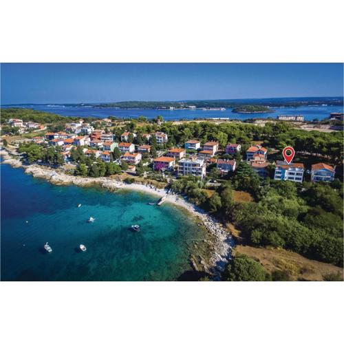 2 Bedroom Lovely Apartment In Pula