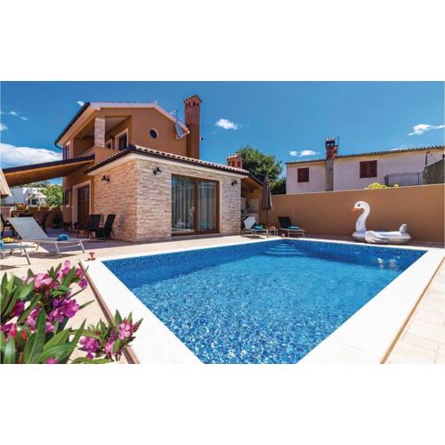 2 Bedroom Lovely Home In Pula