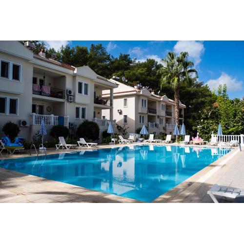 2 Bedroom Modern Apartment by the Forest with Pool