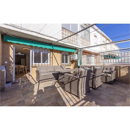 2 Bedroom Nice Apartment In Santa Pola