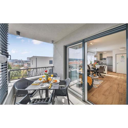 2 Bedroom Nice Apartment In Trogir