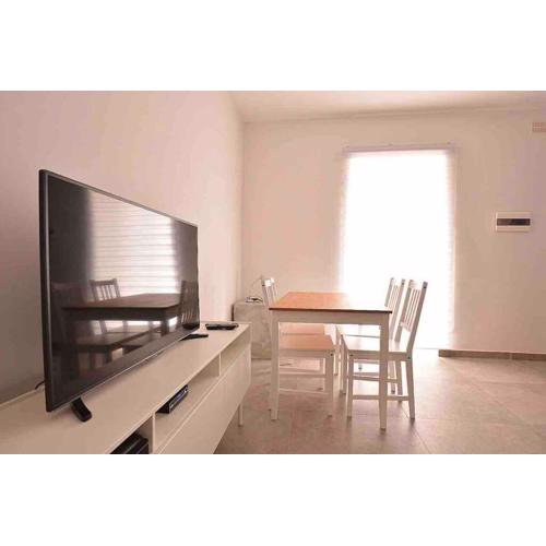 2 Bedroom Nicely Furnished Seaside Apartment in Gzira - Dima 2
