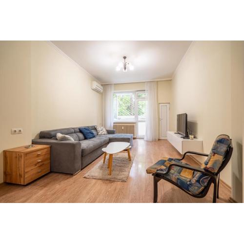 2 bedroom Urban retreat