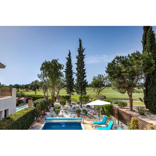2 bedroom Villa Loukia with private pool and gardens, Aphrodite Hills Resort