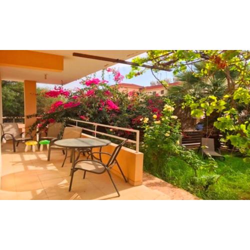 2 bedroom with private garden, walk to Nissi Beach, communal swimming pool