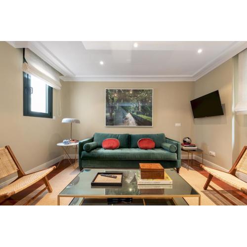 2 bedrooms 2 bathrooms- Penthouse- Almagro- MintyStay