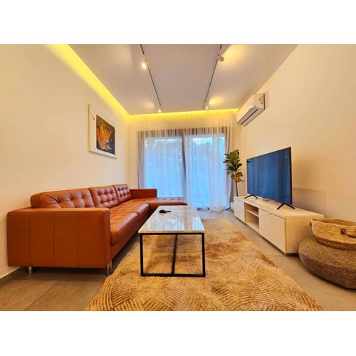 2 Bedrooms Beach Apartment