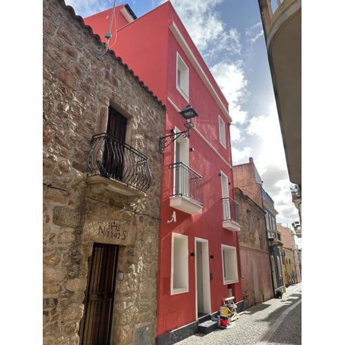 2 BR Penthouse - Luxury Renovated & Fully Equipped - BIG Roof Terrace - Historical Centre - Superior Quality