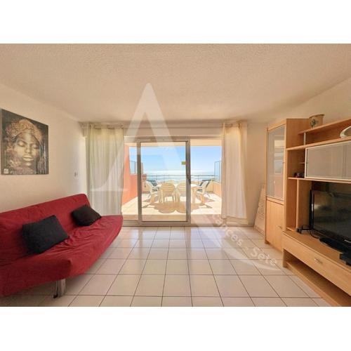 2 CHAMBRES, LARGE TERRASSE 1ERE LIGNE MER, PISCINE