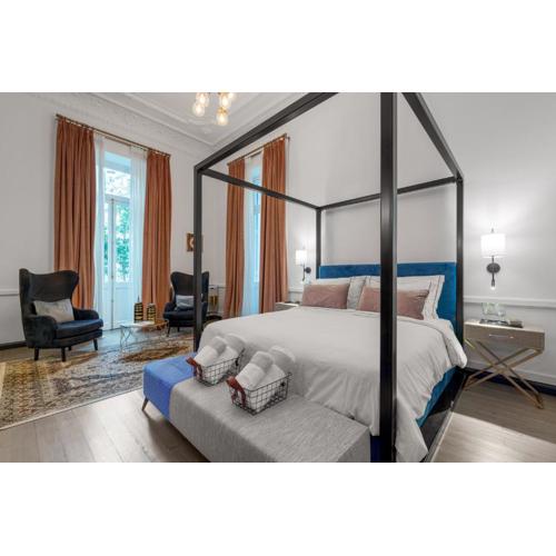 2 Mazi Suites