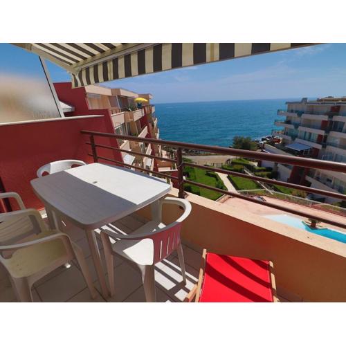 2 pièces cabine, WIFI, terrasse 6m², dernier étage à Sète - FR-1-472A-230