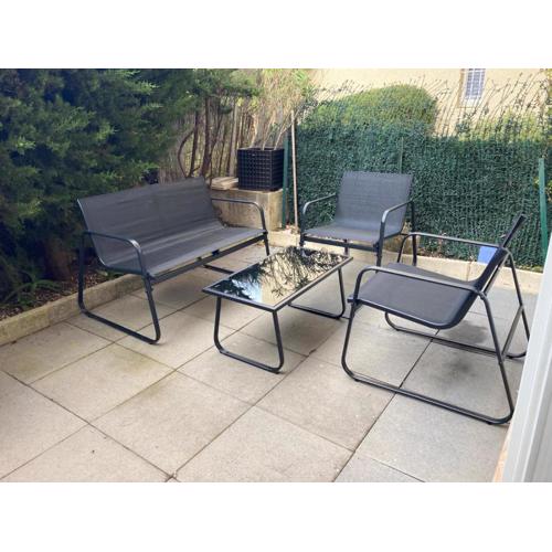 2 pièces en rez- de -jardin