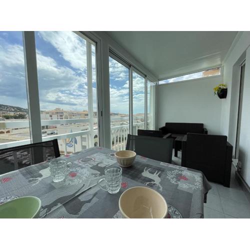 2 pièces mezzanine, parking privé, animaux admis - FR-1-338-475