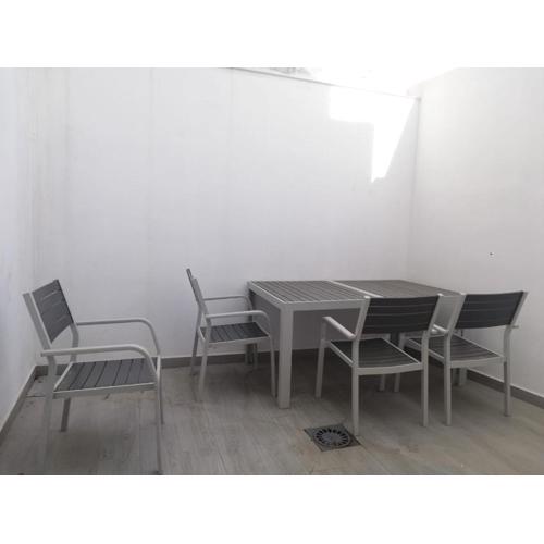 2 rooms con terraza junto a Monte Victoria