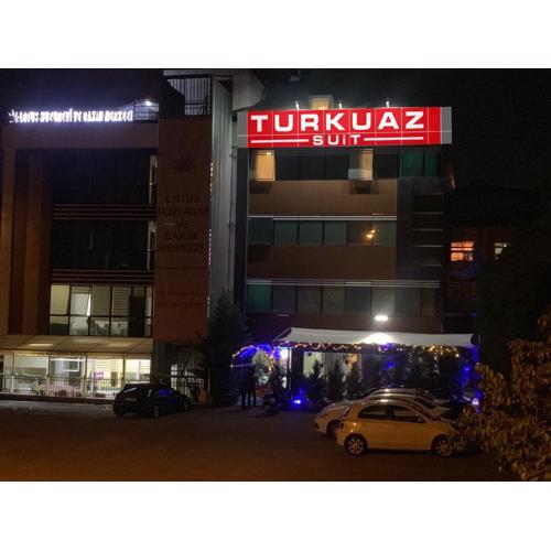 216 Turkuaz Suit