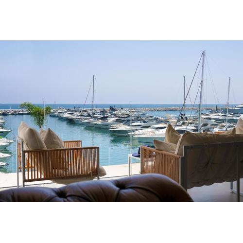 241 Puerto Banus Marbella Front Line