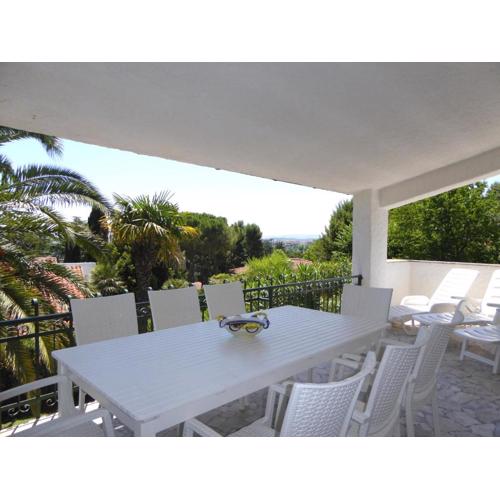 244 - Villa singola quadrilocale al Taunus con aria condizionata, ampio giardino e garage - SPIAGGIA inclusa nel prezzo