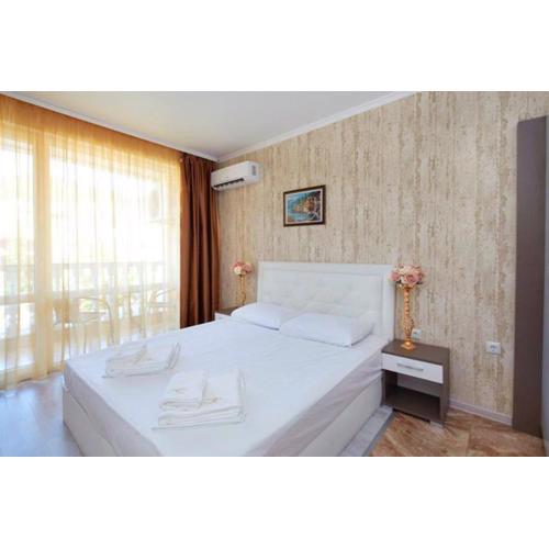 25 Amazing studio in Свети Влас
