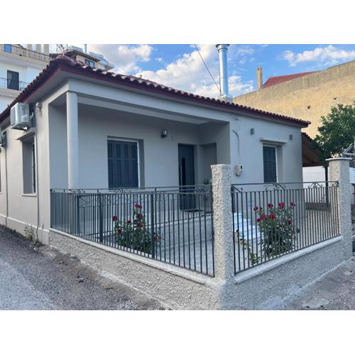 Όμορφη μονοκατοικία με 2 υπνοδωμάτια και τζάκι