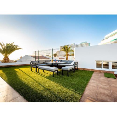 2B. Cozy Las Flores big Terrace with Pool