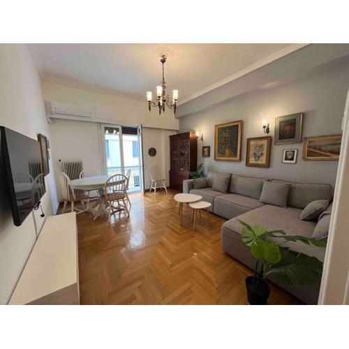 2bdr Apartment in Plaka-2 mins walk to syntagma