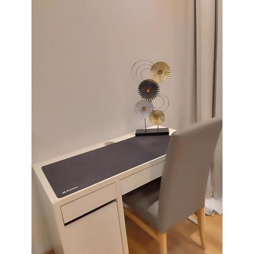 2bdr apartment on Ermou street