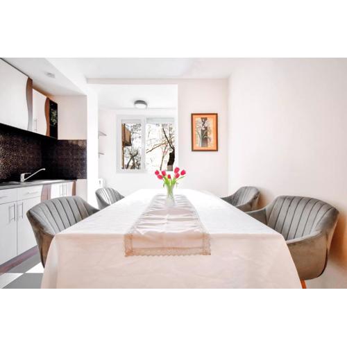 2bdr Suit Near Mall Sofia With Metro Access - Acs