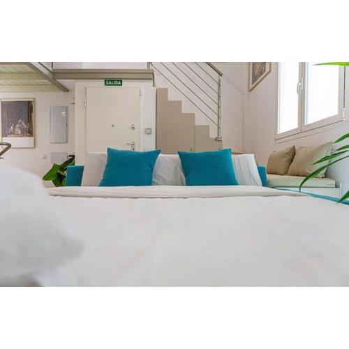 2Bedroom Duplex in Hortaleza Near Metro