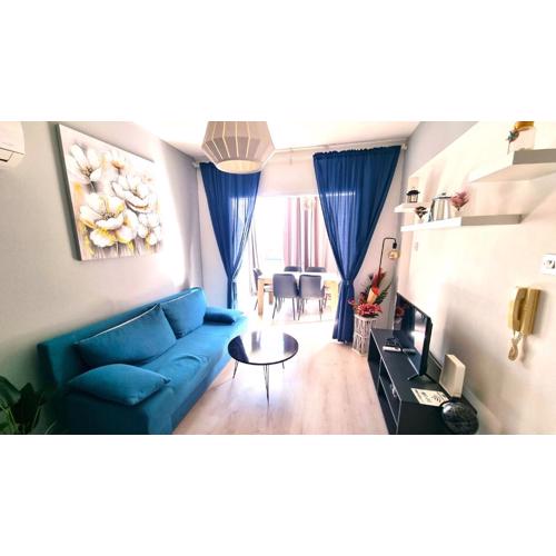 2Br Apt Coastal Comfort with Internet Access