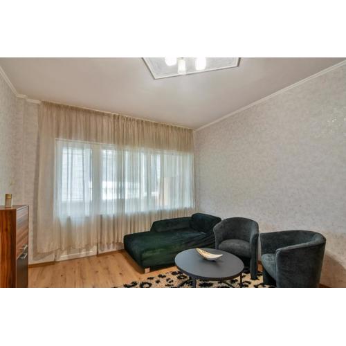 2BR Flat in Center and Sea Walk