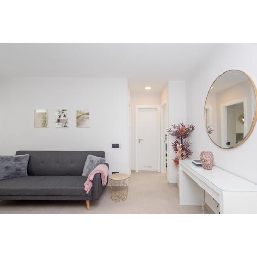 2BR New Pretty Home next to Las Canteras Beach