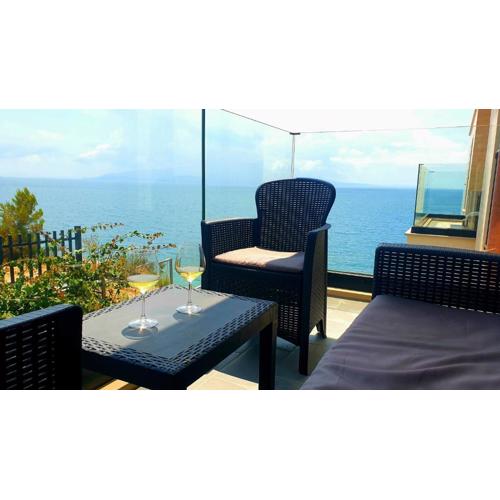 2F Saranda Apartment