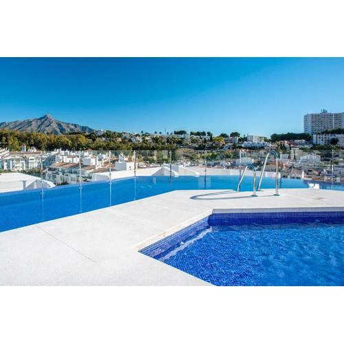 3 Bed Apart Nueva Andalucia 5 min drive to Banus