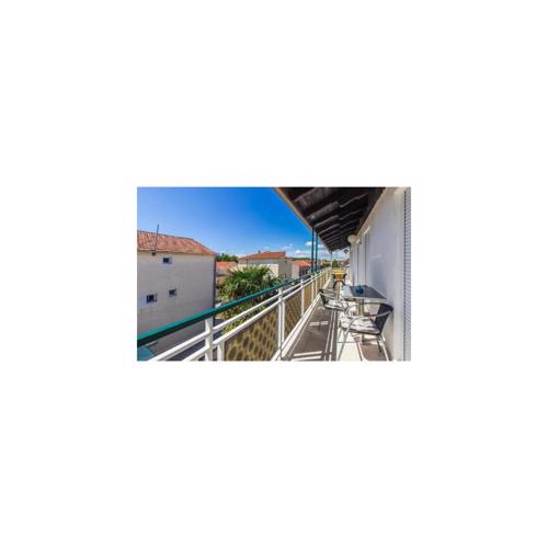 3 Bedroom Amazing Apartment In Vodice