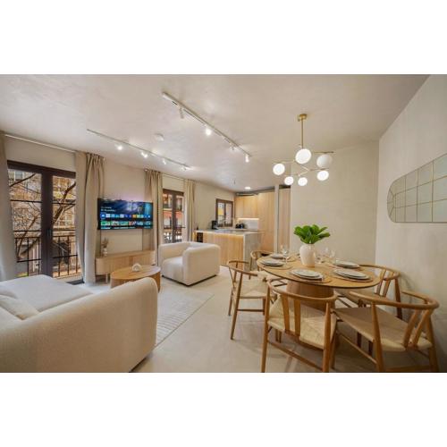 3 bedroom apartment in Old Town