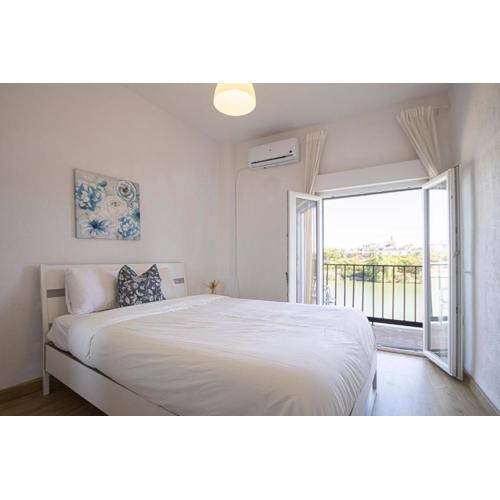 3 bedroom apartment with stunning Guadalquivir views